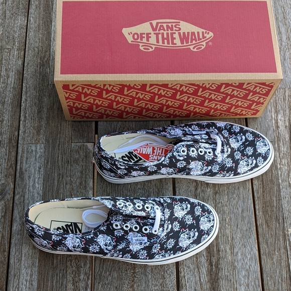 Van's Authentic Flash Skull Size 10 - Picture 5 of 7